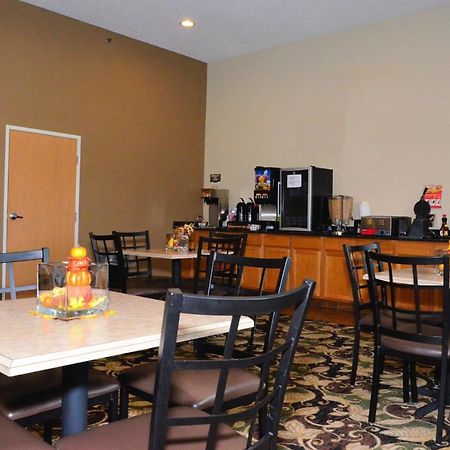 Cobblestone Inn & Suites - Lake View Kültér fotó