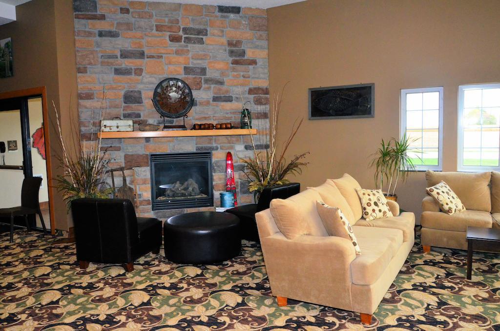 Cobblestone Inn & Suites - Lake View Kültér fotó